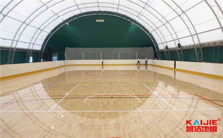 羽毛球館木地板