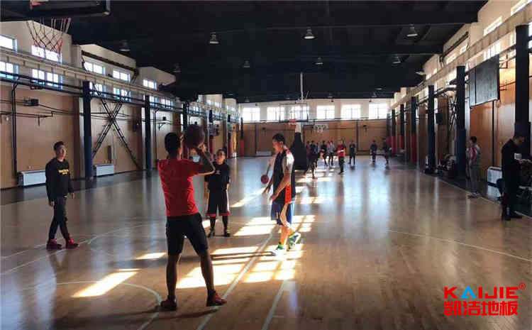 運動木地板變形